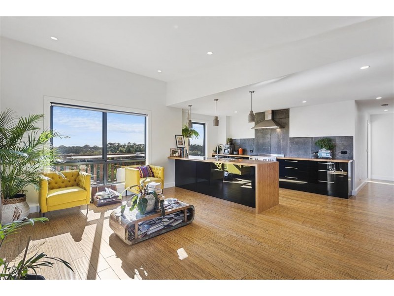 19 McCall Terrace, Stony Rise TAS 7310