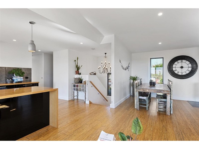 19 McCall Terrace, Stony Rise TAS 7310