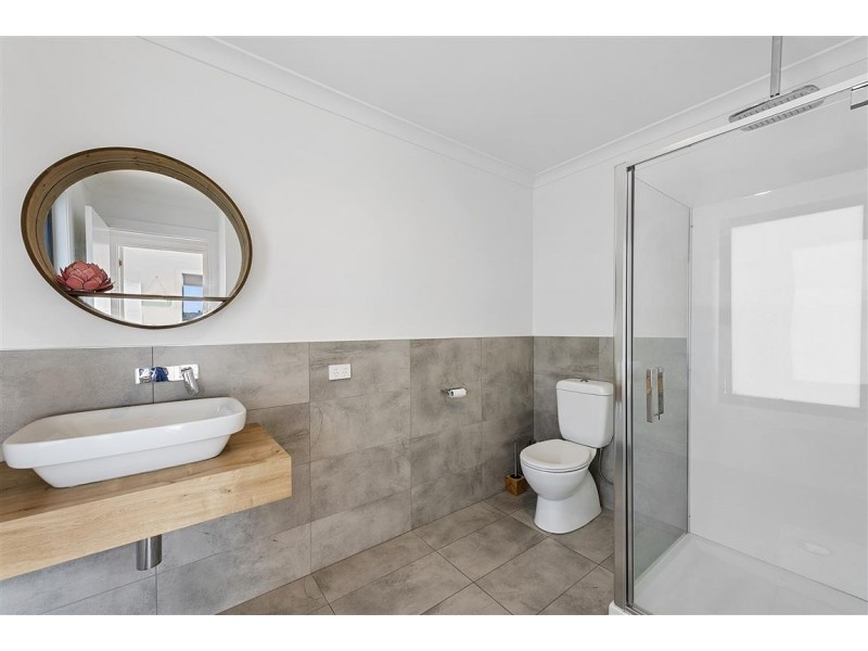 19 McCall Terrace, Stony Rise TAS 7310