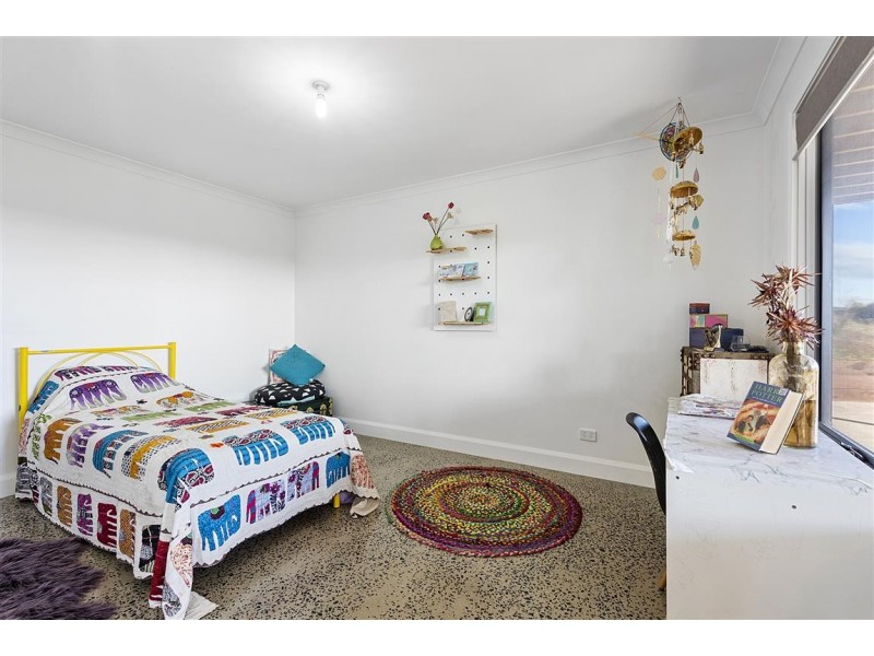 19 McCall Terrace, Stony Rise TAS 7310