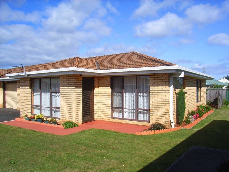 Unit 2 ‘Honora Court, 6 Nichols Street, Ulverstone TAS 7315