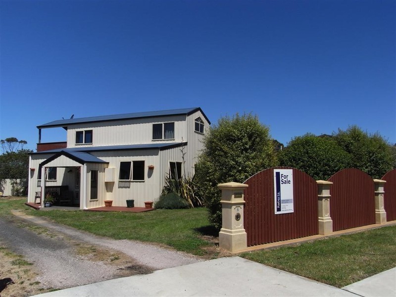 5 Crisling Place, Penguin TAS 7316
