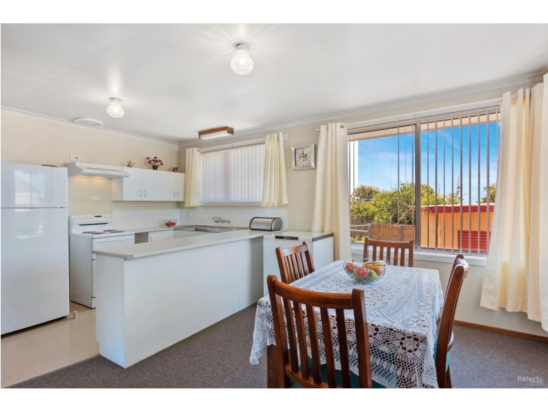 2 Kardinia Crescent, West Ulverstone TAS 7315