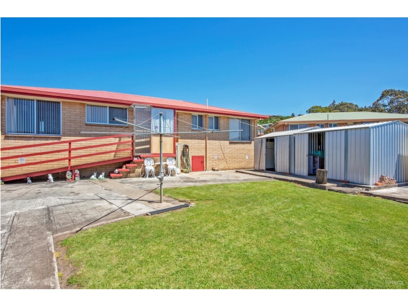 2 Kardinia Crescent, West Ulverstone TAS 7315