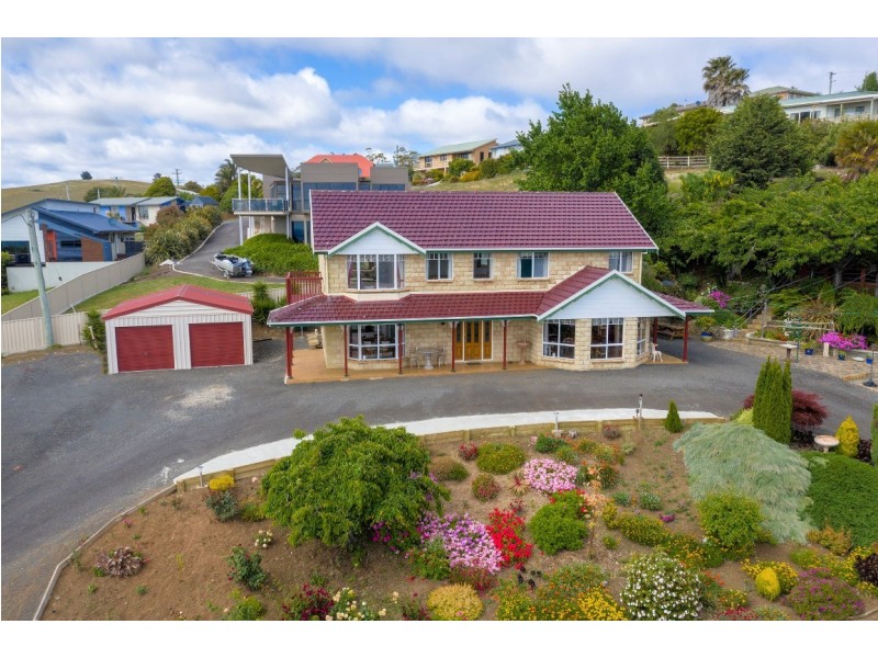 12 Clarke Street, Ulverstone TAS 7315