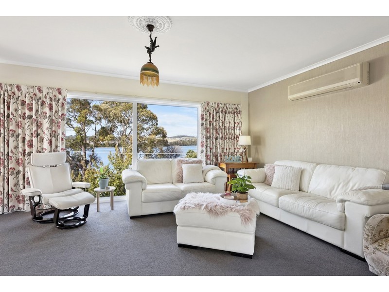 19 South Road, West Ulverstone TAS 7315