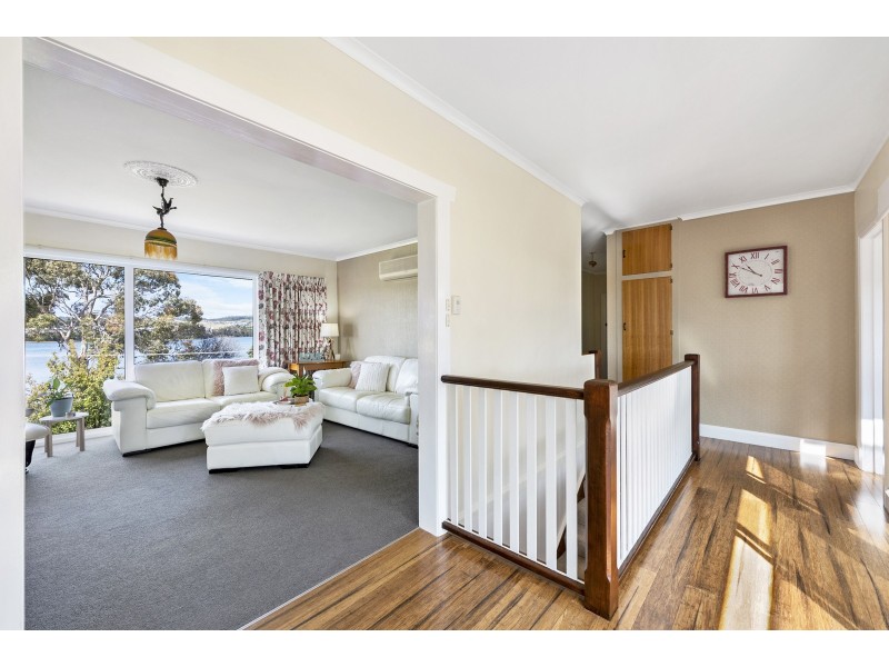 19 South Road, West Ulverstone TAS 7315