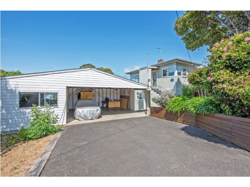 19 South Road, West Ulverstone TAS 7315 Roberts Real Estate Ulverstone Sold