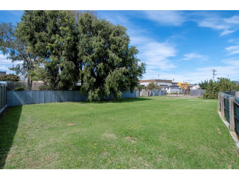19-21 Queen Street, West Ulverstone TAS 7315