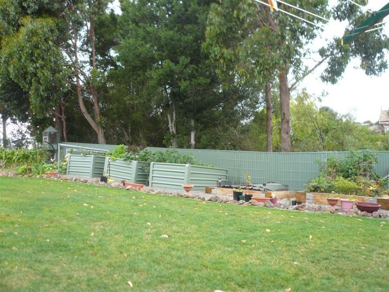 11 Holliview Way, Ulverstone TAS 7315