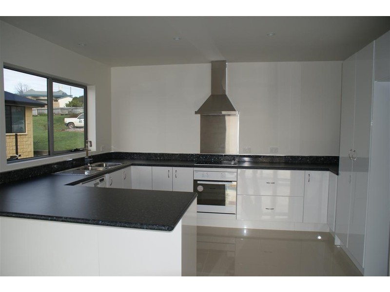 4 Harley Court, Ulverstone TAS 7315