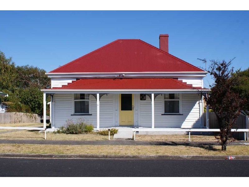 4 King Edward Street, Ulverstone TAS 7315