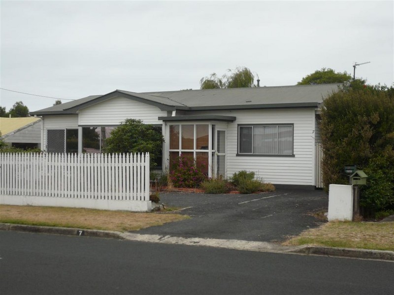 7 Lloyd Street, Ulverstone TAS 7315