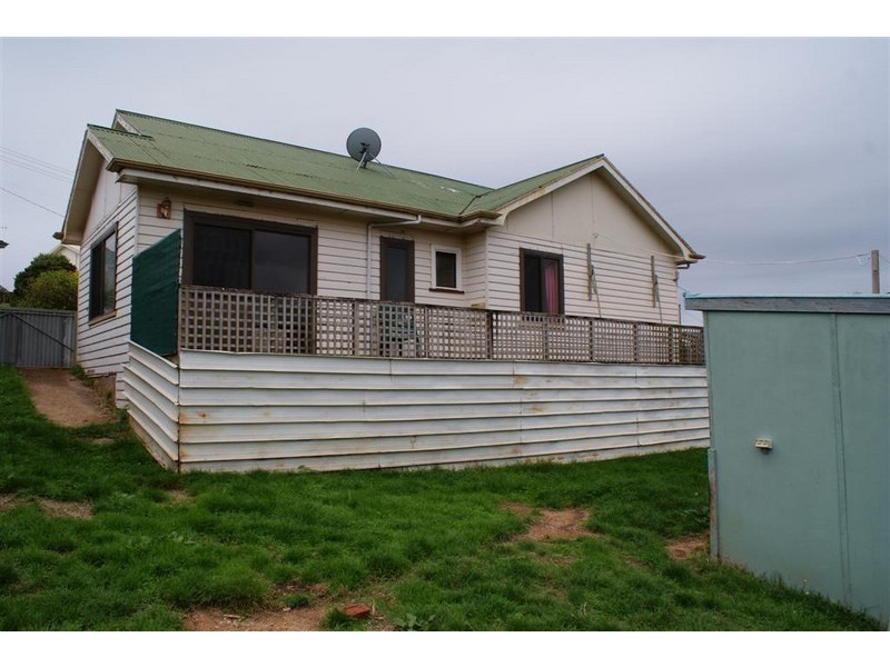 44 Ashwater Crescent, Penguin TAS 7316