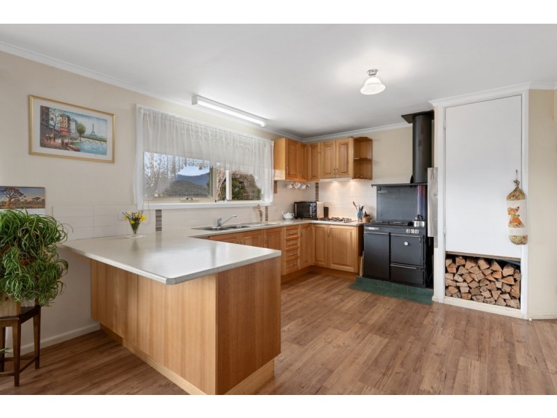 596 Lowana Road, Gunns Plains TAS 7315