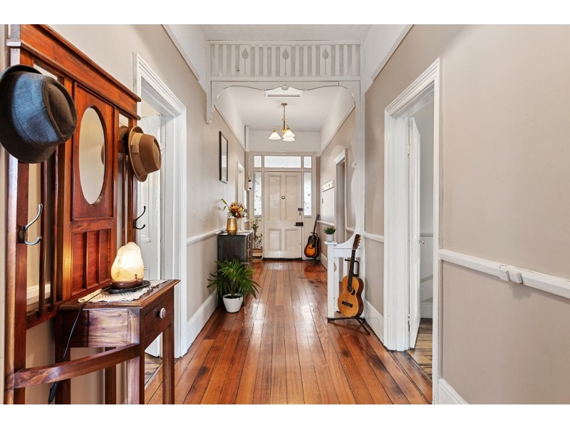 15 Main Street, Ulverstone TAS 7315