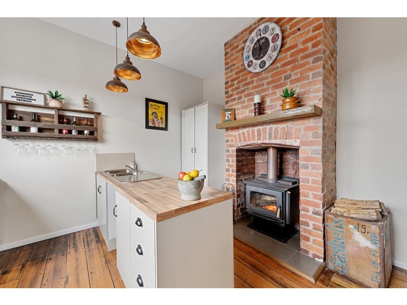 15 Main Street, Ulverstone TAS 7315