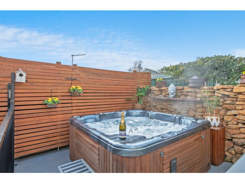 15 Main Street, Ulverstone TAS 7315