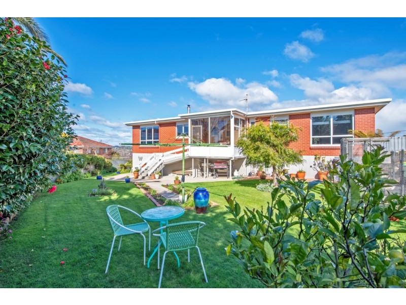 60 Upper Maud Street, West Ulverstone TAS 7315