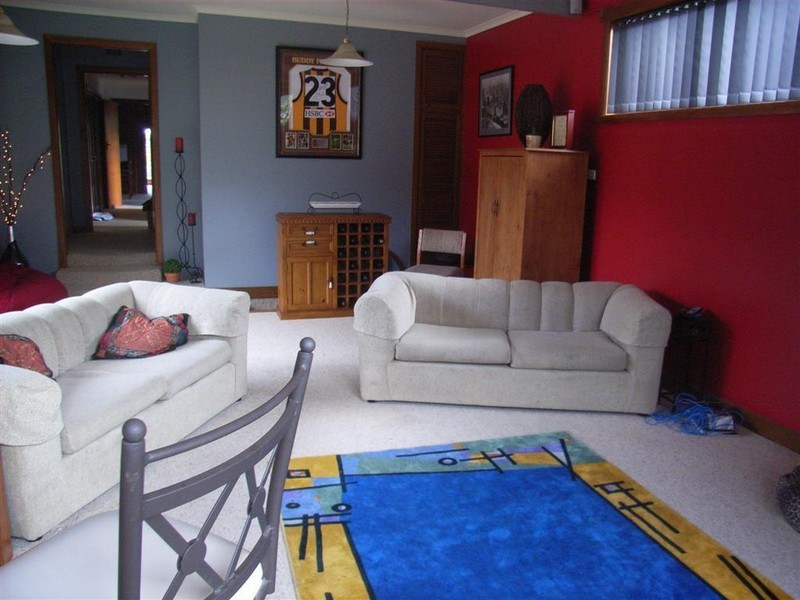 14 River Road, Ulverstone TAS 7315