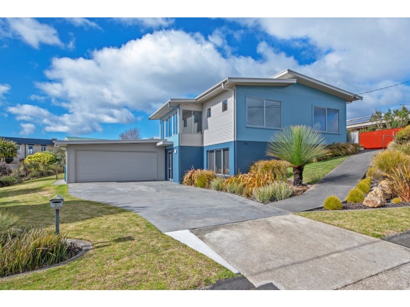 10 Richard Place, Ulverstone TAS 7315