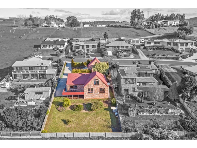 17 Dudley Crescent, Ulverstone TAS 7315