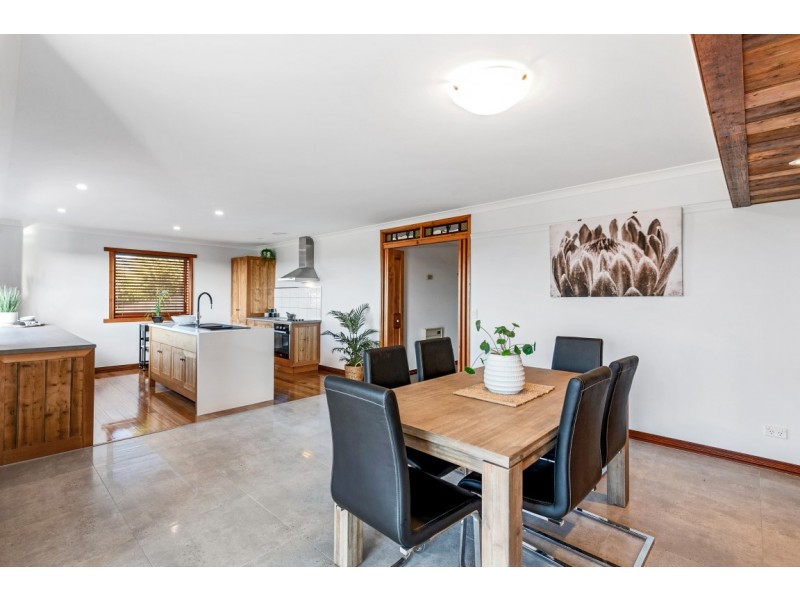 17 Dudley Crescent, Ulverstone TAS 7315