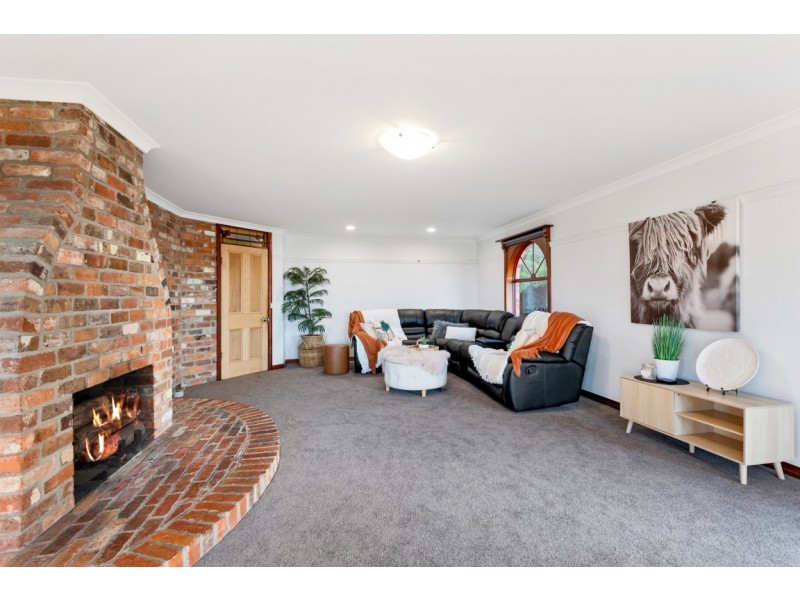 17 Dudley Crescent, Ulverstone TAS 7315