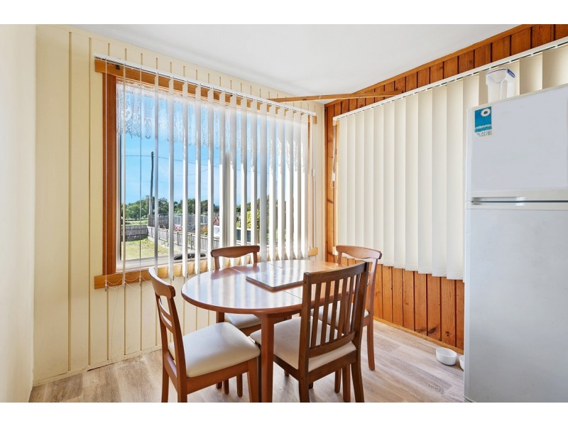 5 Penguin Road, West Ulverstone TAS 7315