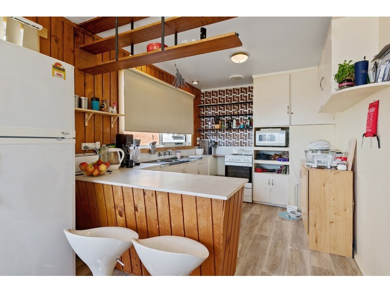 5 Penguin Road, West Ulverstone TAS 7315
