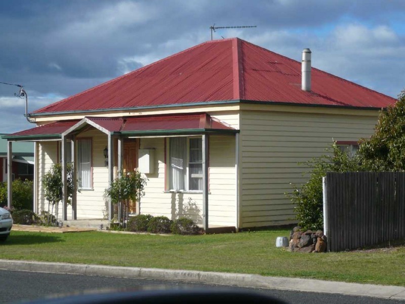 87 Clara Street, Ulverstone TAS 7315