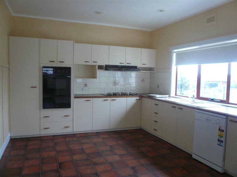 1 Clarke Street, Ulverstone TAS 7315