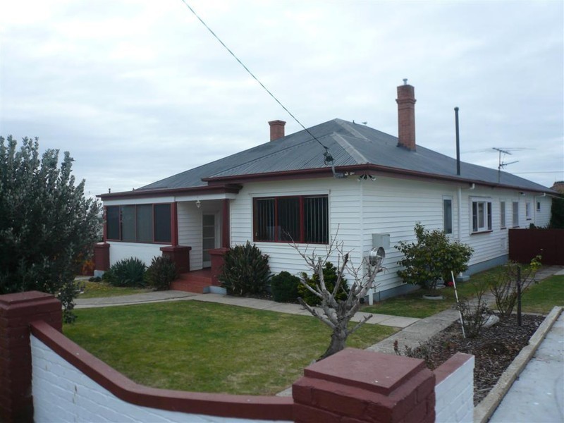 1 Clarke Street, Ulverstone TAS 7315
