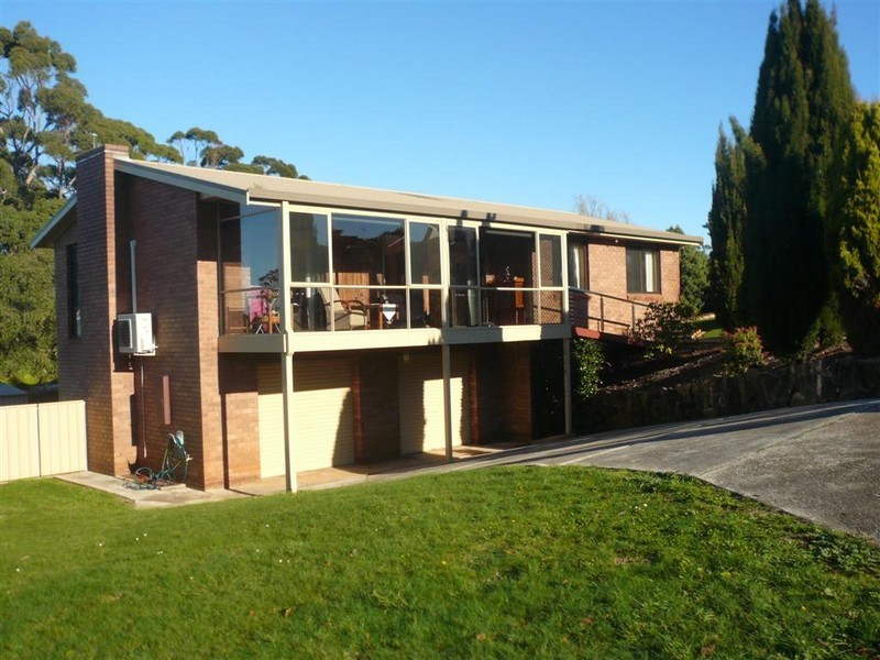 17 Jackson Avenue, Ulverstone TAS 7315