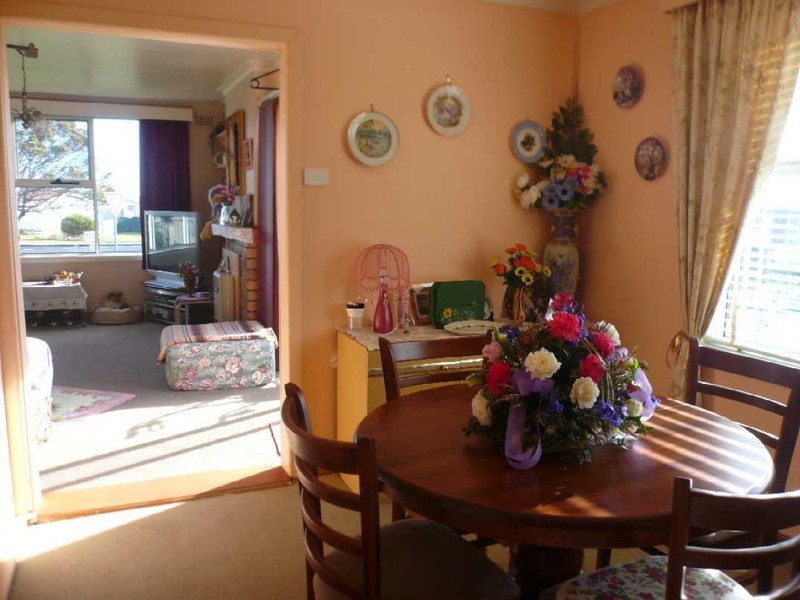 14 Smith Street, Ulverstone TAS 7315