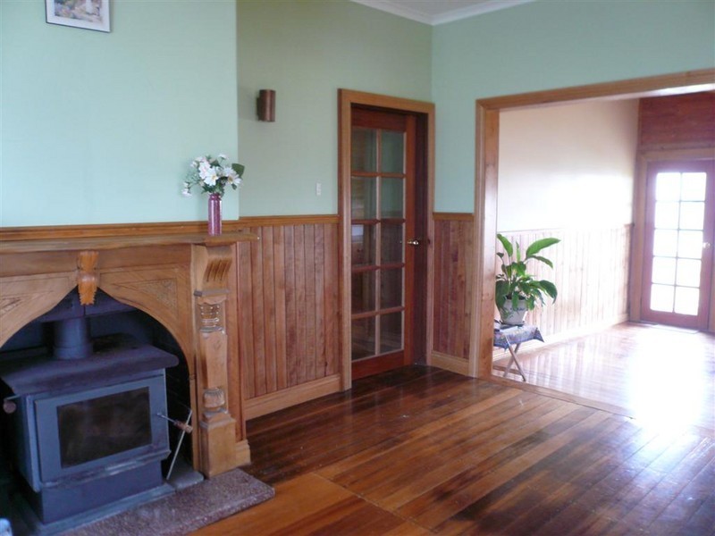 77 Clara Street, Ulverstone TAS 7315