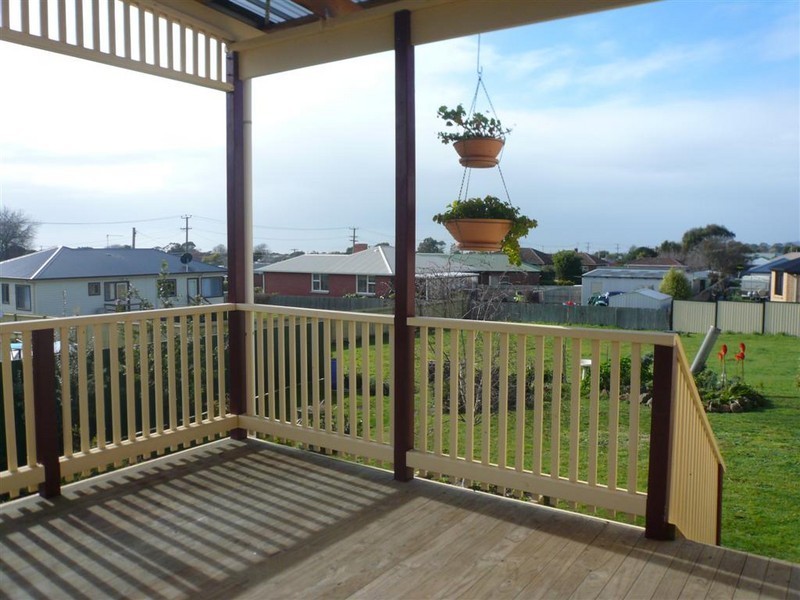 77 Clara Street, Ulverstone TAS 7315