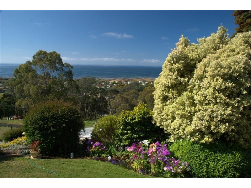 12 Highfield Crescent, Ulverstone TAS 7315