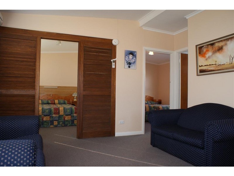 4 Moore Street, Ulverstone TAS 7315