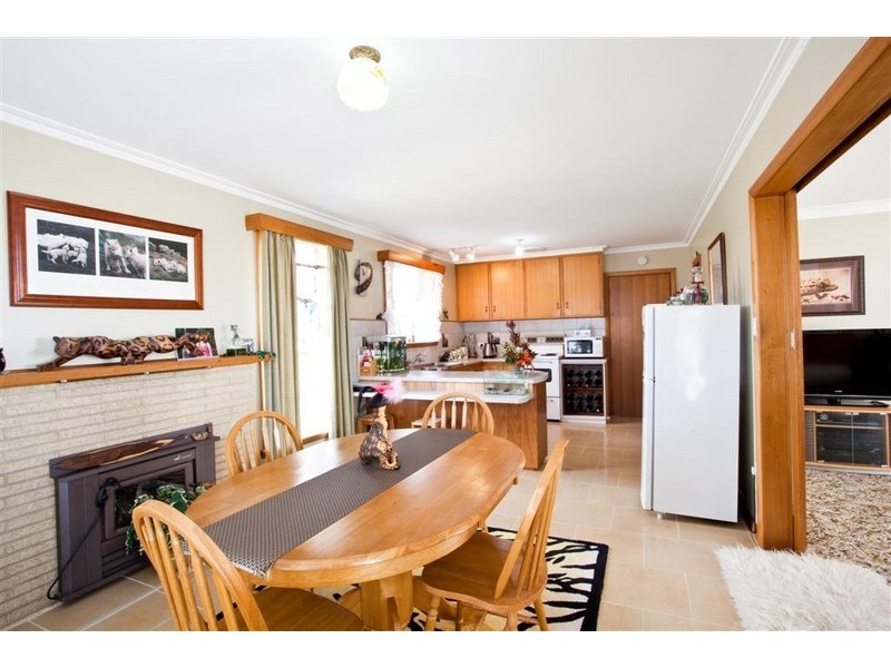 6 Quiggins Grove, Ulverstone TAS 7315