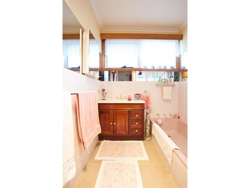6 Quiggins Grove, Ulverstone TAS 7315