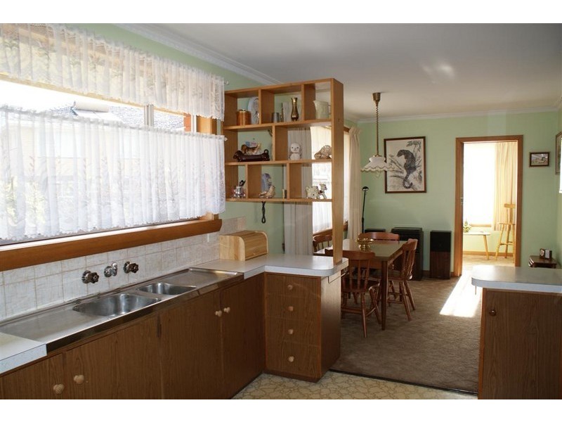8 Strickland Grove, Ulverstone TAS 7315