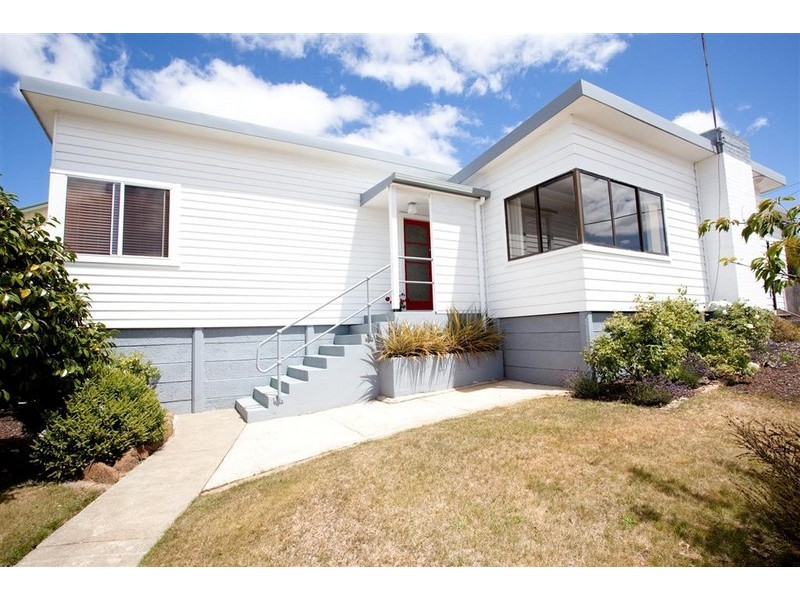 23 Ashwater Crescent, Penguin TAS 7316