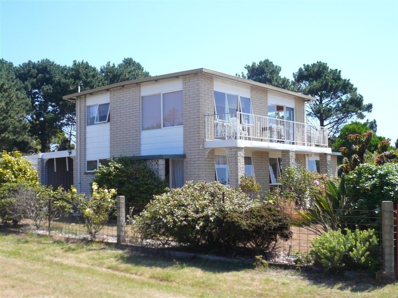 2 Clerke Street, Leith TAS 7315