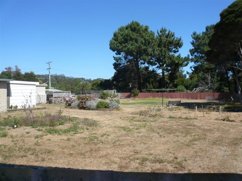 2 Clerke Street, Leith TAS 7315