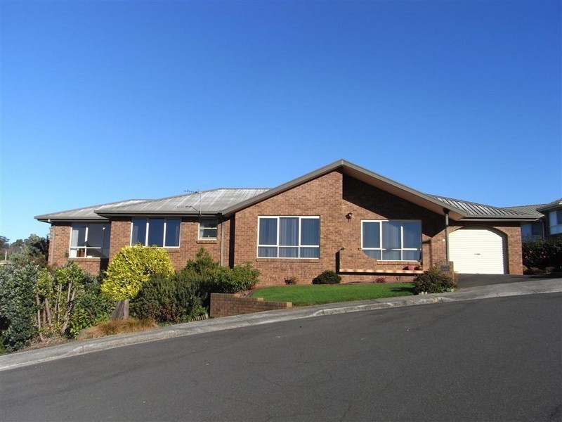 17 Kywong Crescent, Ulverstone TAS 7315