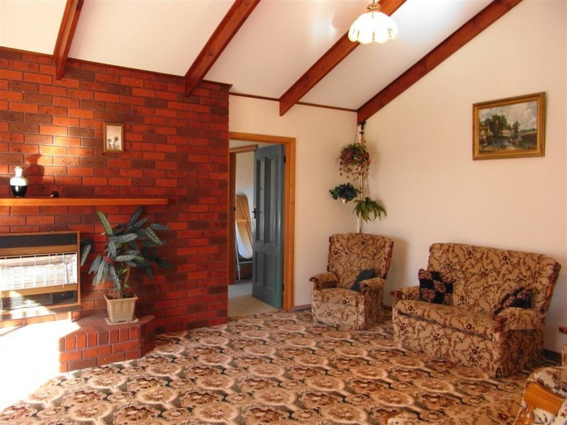 17 Kywong Crescent, Ulverstone TAS 7315