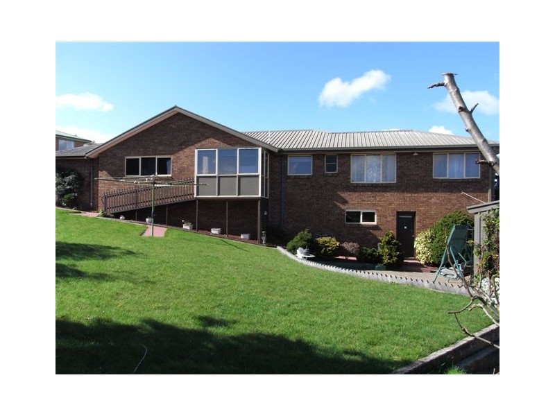 17 Kywong Crescent, Ulverstone TAS 7315