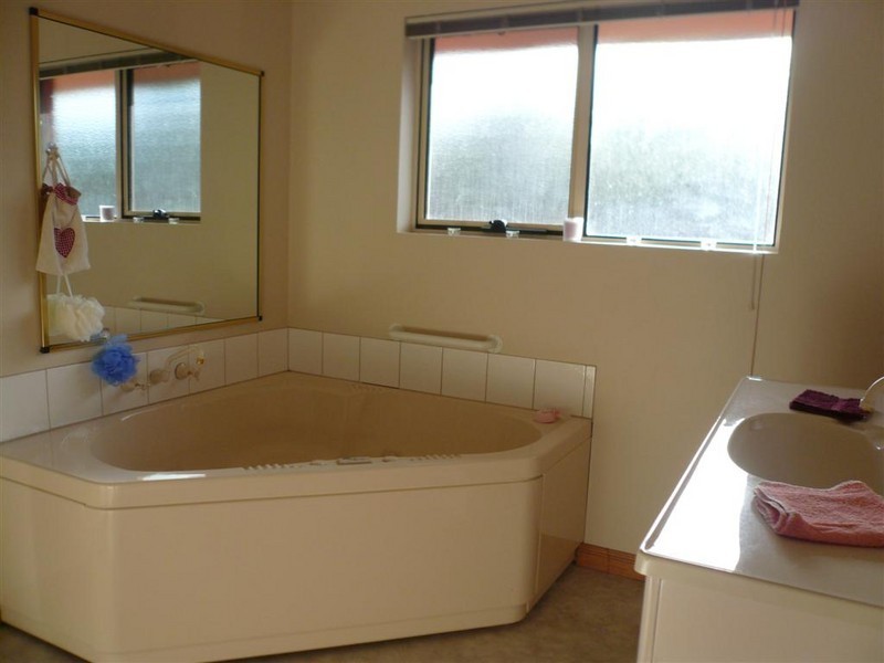 12 Jackson Avenue, Ulverstone TAS 7315