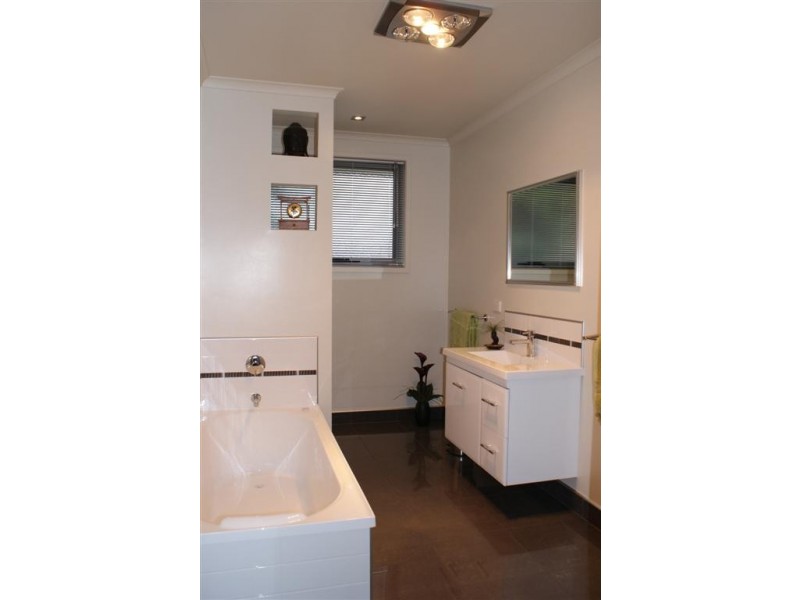 11 Lowry Place, Turners Beach TAS 7315